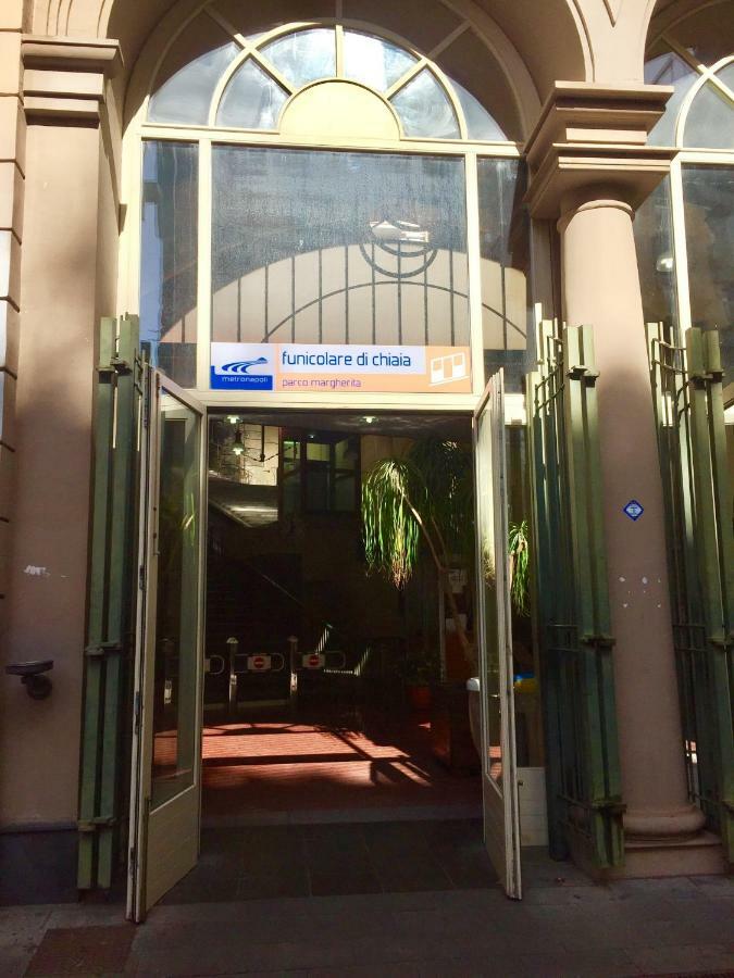 Da Polly a Piazza Amedeo Panzió Nápoly Kültér fotó